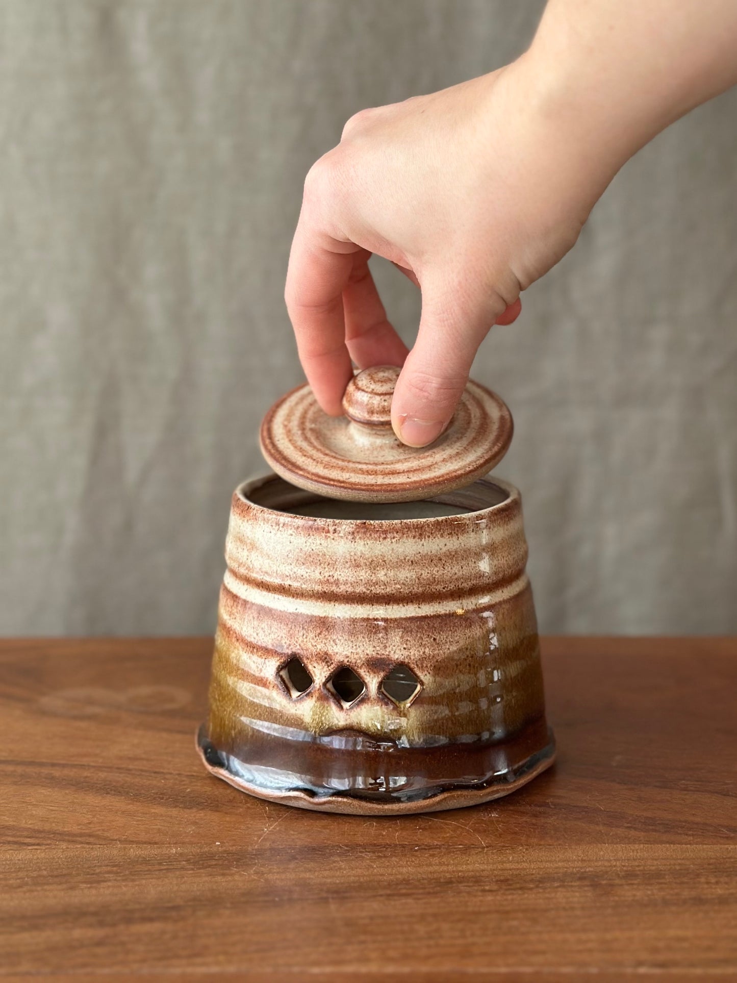 Nan’s Garlic Keeper